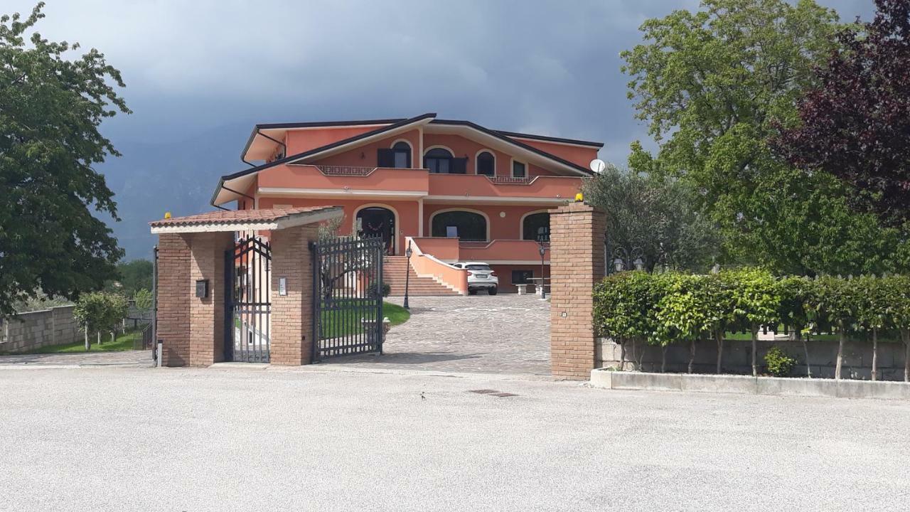 Hotel Agriturismo Carlo Cioffi Rotondi Exteriér fotografie